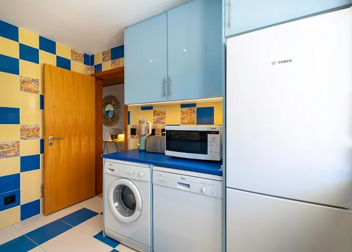 Vila Romantic With Private Hot Tub & Parking - Big Pool - Marina Access